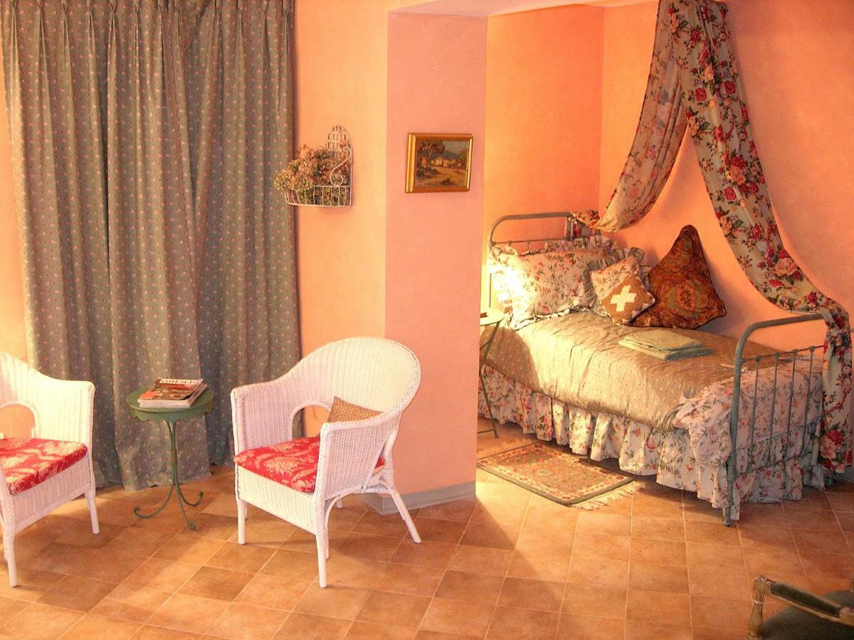 לינה וארוחת בוקר אקס-אן-פרובאנס Le Clos Des Freres Gris מראה חיצוני תמונה